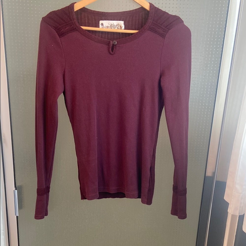Women's Aventura Burgundy Long Sleeve Top